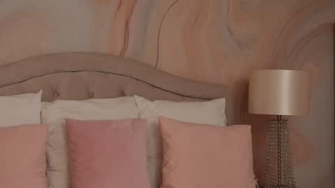 Snapshot of oliviasway chatting on January 2025 09:26:01 PM OliviaSway online show from January 2025 09:26:01 PM