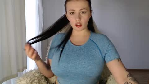 ollie_jamess online show from January 2025 02:58:01 PM