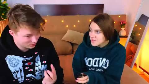 Olli and Stiw online show from April 2026 07:45:01 AM