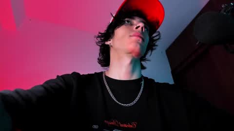     online show from January 2025 04:10:01 AM