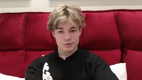 Snapshot of ololkd chatting on January 2025 09:32:01 PM Tony online show from January 2025 09:32:01 PM