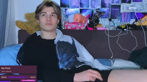 Snapshot of ololkd chatting on February 2025 09:27:02 PM Tony online show from February 2025 09:27:02 PM