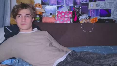 Snapshot of ololkd chatting on March 2025 08:27:02 PM Tony online show from March 2025 08:27:02 PM