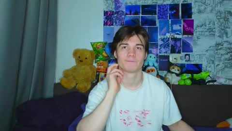 Snapshot of ololkd chatting on October 2025 09:13:01 PM Tony online show from October 2025 09:13:01 PM