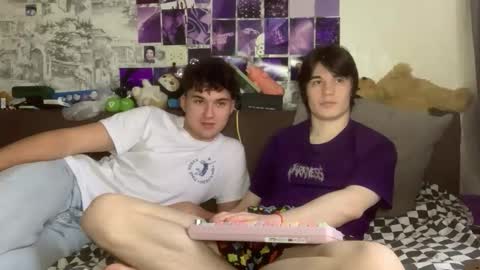 Snapshot of ololkd chatting on December 2025 08:23:01 AM Tony online show from December 2025 08:23:01 AM