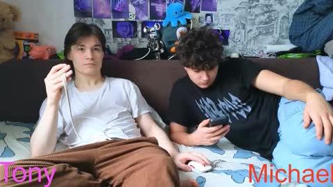 Snapshot of ololkd chatting on February 2026 09:14:02 AM Tony online show from February 2026 09:14:02 AM