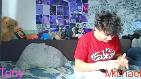 Snapshot of ololkd chatting on February 2026 07:48:01 AM Tony online show from February 2026 07:48:01 AM