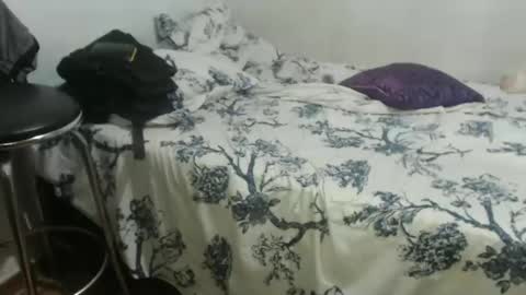 OlySantos online show from January 2025 02:14:01 PM