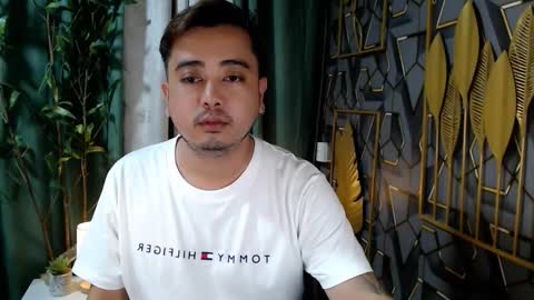 Snapshot of omar_asianfuck chatting on November 2025 09:41:02 AM omar_asianfuck online show from November 2025 09:41:02 AM