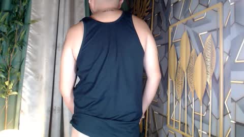 Snapshot of omar_asianfuck chatting on November 2025 06:34:02 AM omar_asianfuck online show from November 2025 06:34:02 AM