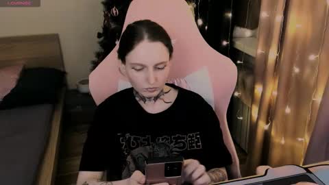 on_yxxx online show from December 2025 07:32:01 PM