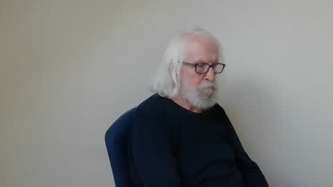 Somewhere over the rainbow online show from January 2025 01:26:01 PM