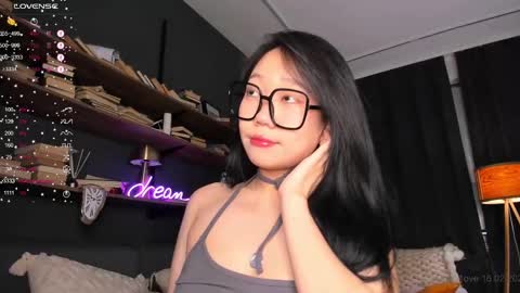 Snapshot of one_1ove chatting on February 2025 10:54:01 AM Ana online show from February 2025 10:54:01 AM