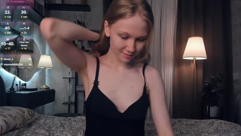 Snapshot of one_1ove chatting on September 2025 07:15:01 PM Ana online show from September 2025 07:15:01 PM