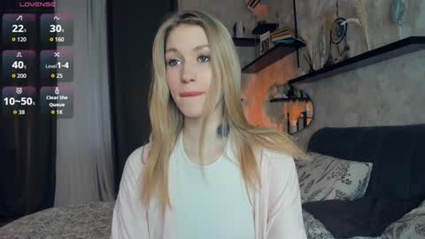 Snapshot of one_1ove chatting on December 2025 07:38:01 AM Ana online show from December 2025 07:38:01 AM