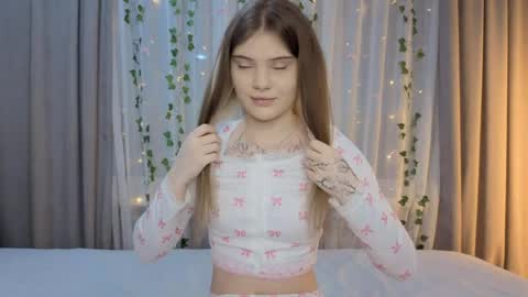 Snapshot of one_more_touch chatting on April 2026 01:30:01 PM Eva online show from April 2026 01:30:01 PM