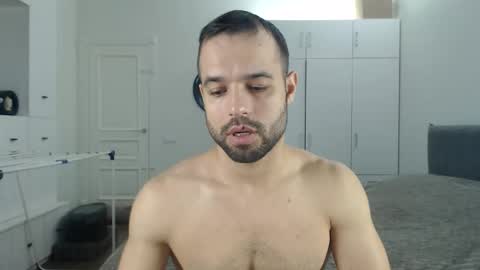 onebestlover online show from November 2025 06:48:01 AM