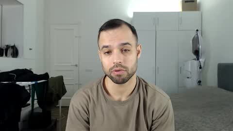 onebestlover online show from February 2026 08:52:02 AM