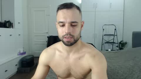 onebestlover online show from April 2026 08:39:02 AM