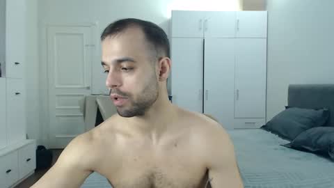 onebestlover online show from May 2026 08:21:02 AM