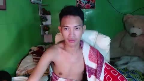 Snapshot of onebigloadxxx chatting on December 2024 04:25:01 PM Wyn Will serve you and be your slave online show from December 2024 04:25:01 PM