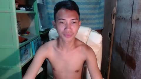 Snapshot of onebigloadxxx chatting on December 2024 09:28:02 AM Wyn Will serve you and be your slave online show from December 2024 09:28:02 AM