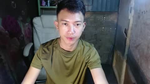 Snapshot of onebigloadxxx chatting on January 2025 05:45:02 AM Wyn Will serve you and be your slave online show from January 2025 05:45:02 AM