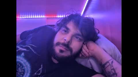 Snapshot of onecrew1 chatting on September 2025 05:36:01 PM onecrew1 online show from September 2025 05:36:01 PM