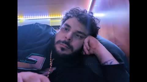 Snapshot of onecrew1 chatting on October 2025 06:19:02 PM onecrew1 online show from October 2025 06:19:02 PM