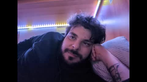 Snapshot of onecrew1 chatting on February 2026 06:06:01 PM onecrew1 online show from February 2026 06:06:01 PM