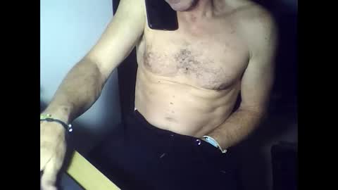 Snapshot of oneeedge chatting on January 2026 06:01:01 PM Edge online show from January 2026 06:01:01 PM