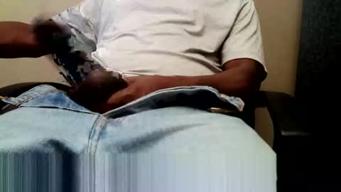 oneeyesnake1843142 online show from October 2025 05:12:02 PM