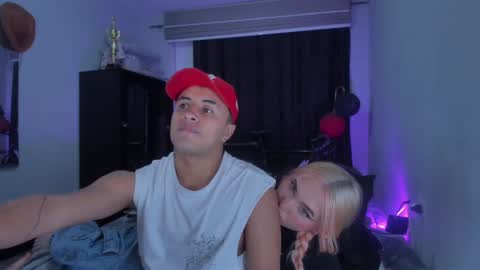 Snapshot of onemore_cum chatting on February 2025 03:48:01 AM YIN MIGUEL online show from February 2025 03:48:01 AM