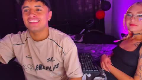 Snapshot of onemore_cum chatting on March 2025 08:10:02 PM YIN MIGUEL online show from March 2025 08:10:02 PM