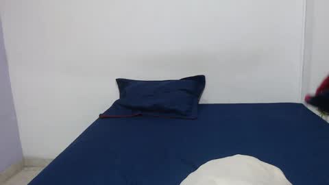 onixandghosty online show from May 2026 06:57:01 PM
