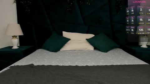 Erick  online show from November 2025 06:02:02 AM