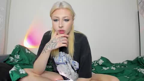 Iva online show from November 2025 01:57:02 PM