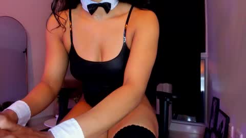 misssaray official online show from October 2025 11:27:01 PM