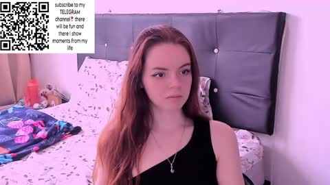 only_sarah1 online show from December 2024 08:18:01 PM