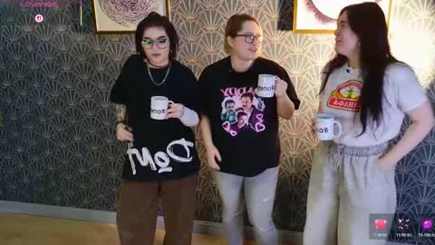 Snapshot of onlyadmi chatting on November 2025 06:01:01 PM online show from November 2025 06:01:01 PM