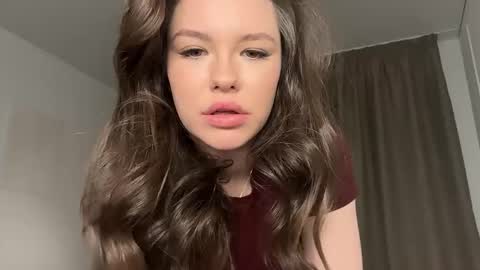 Alice De Milo online show from March 2026 04:14:02 PM