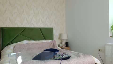 onlyella92_ online show from November 2025 10:59:01 AM