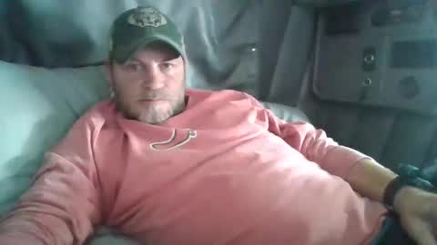 Snapshot of onthemove03 chatting on November 2025 08:14:01 PM onthemove03 online show from November 2025 08:14:01 PM