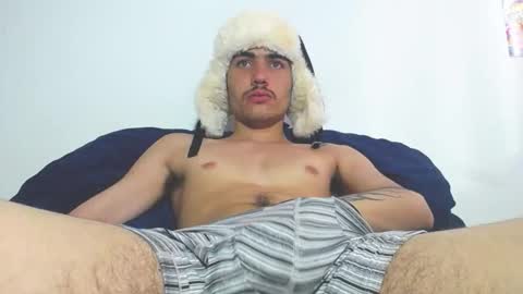 Snapshot of onzas_ chatting on January 2026 09:20:01 PM onzas_ online show from January 2026 09:20:01 PM