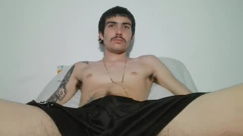 Snapshot of onzas_ chatting on February 2026 10:06:01 PM onzas_ online show from February 2026 10:06:01 PM