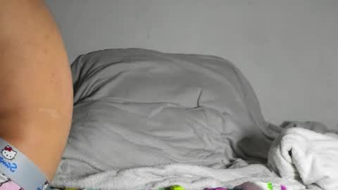 Snapshot of onzas_ chatting on March 2026 07:54:01 PM onzas_ online show from March 2026 07:54:01 PM