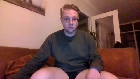 Snapshot of oook5 chatting on November 2025 08:36:02 PM oook5 online show from November 2025 08:36:02 PM