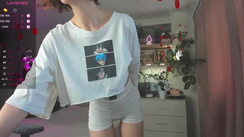 Snapshot of oooooo_li chatting on October 2025 02:03:01 PM Olivia. online show from October 2025 02:03:01 PM