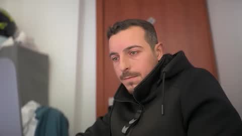 Snapshot of or690 chatting on December 2025 10:20:02 AM or online show from December 2025 10:20:02 AM