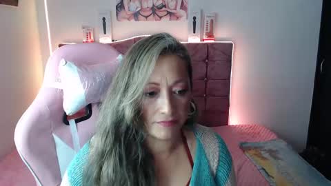 Snapshot of oriana_100 chatting on December 2024 08:29:01 PM oriana_100 online show from December 2024 08:29:01 PM